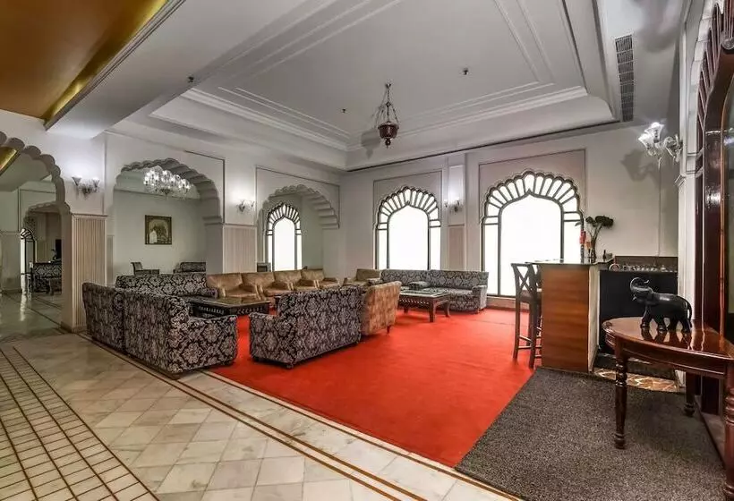 Fotos del hotel Utkarsh Vilas Tavisha:  8