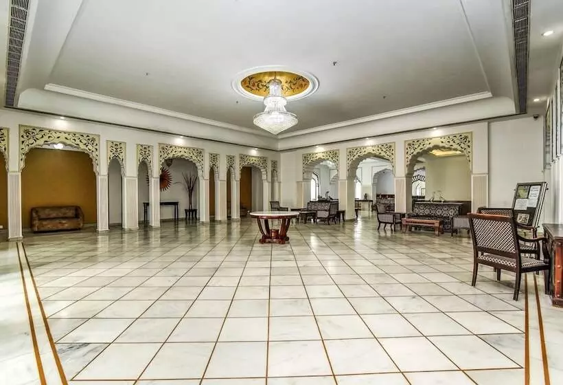 Fotos del hotel Utkarsh Vilas Tavisha:  4