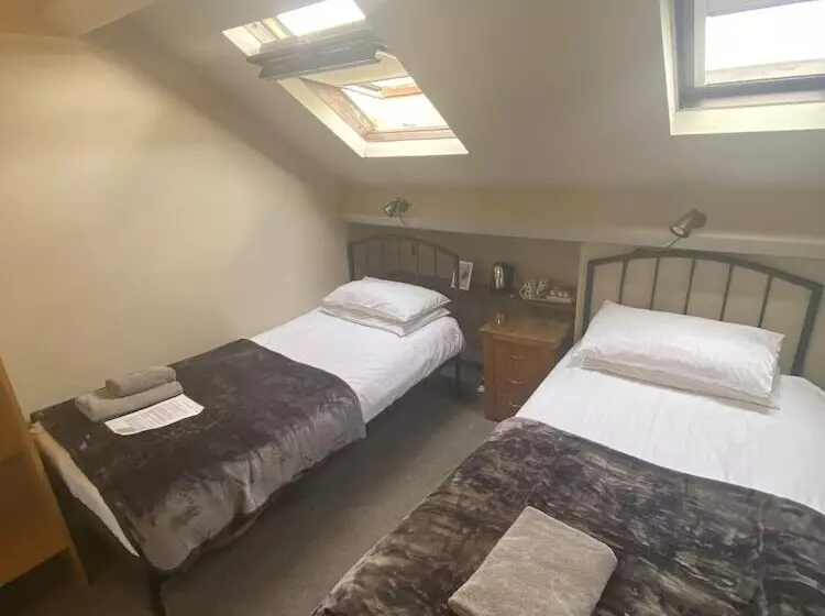 Fotos del hotel Autumn Leaves Guest House:  6