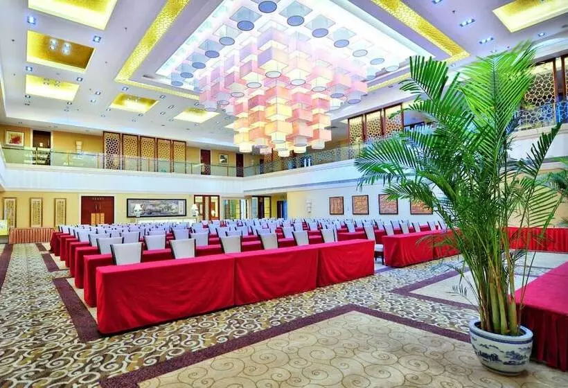 Fotos del hotel Beijing Broadcasting Tower:  4