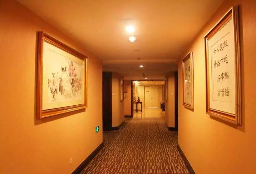 Fotos del hotel Beijing Broadcasting Tower:  11