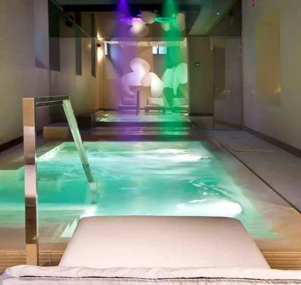 Fotos del hotel Radisson Blu Hotel, Madrid Prado:  10