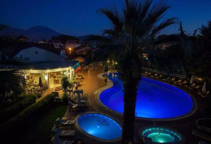 Fotos del hotel Rebin Beach:  18