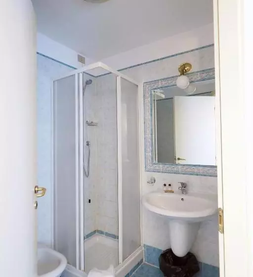 Fotos del hotel Laura:  13