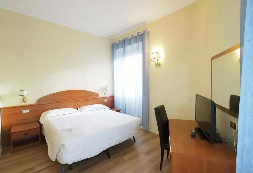 Fotos del hotel Laura:  14