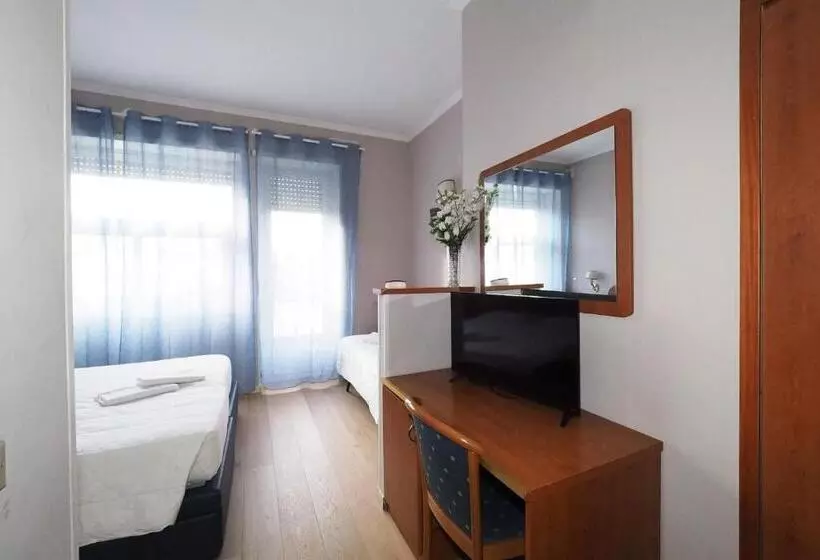 Fotos del hotel Laura:  24