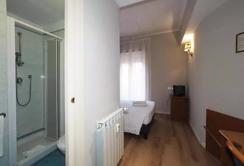 Fotos del hotel Laura:  23