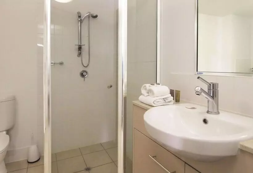 Fotos del hotel Oaks Townsville Gateway Suites:  18