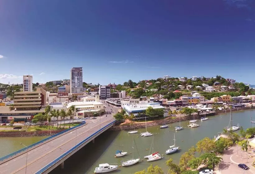 Fotos del hotel Oaks Townsville Gateway Suites:  22