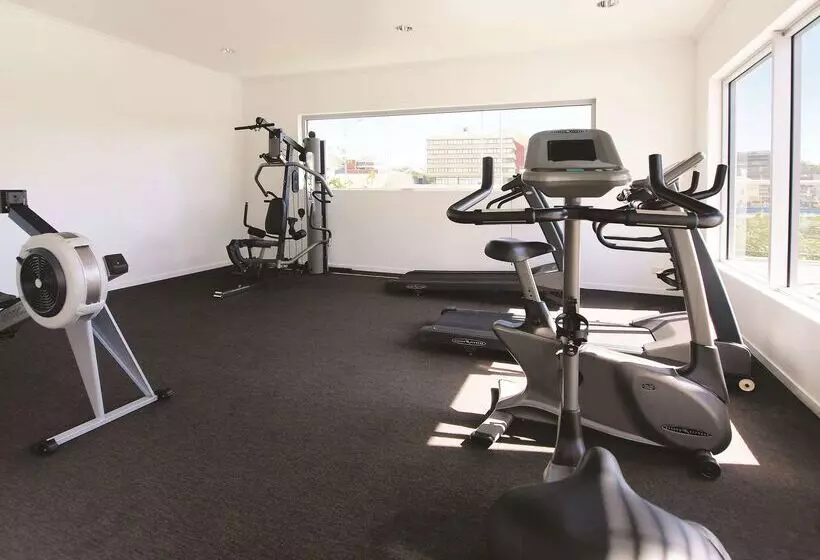 Fotos del hotel Oaks Townsville Gateway Suites:  11