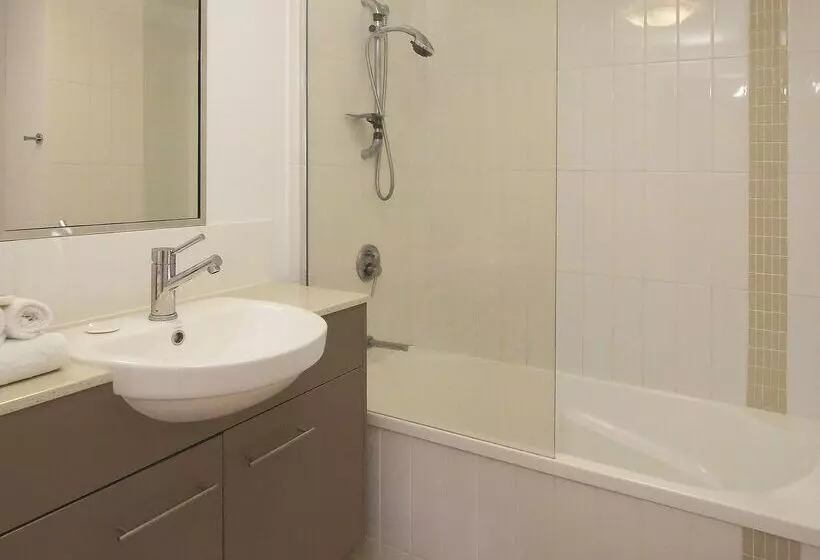 Fotos del hotel Oaks Townsville Gateway Suites:  21