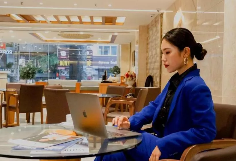 Fotos del hotel Queen Ann:  8