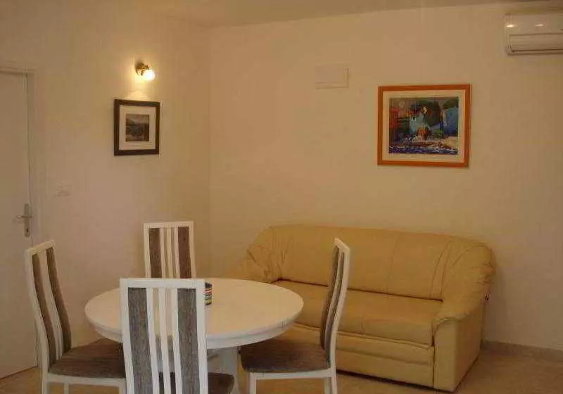 Fotos del hotel Dragicevic Apartmani:  6