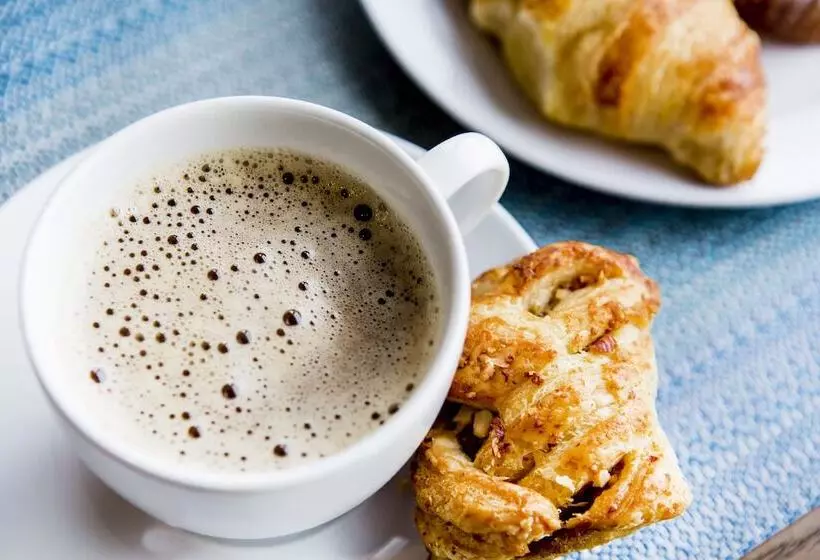 Fotos del hotel Holiday Inn Express Sandtonwoodmead, An Ihg:  24