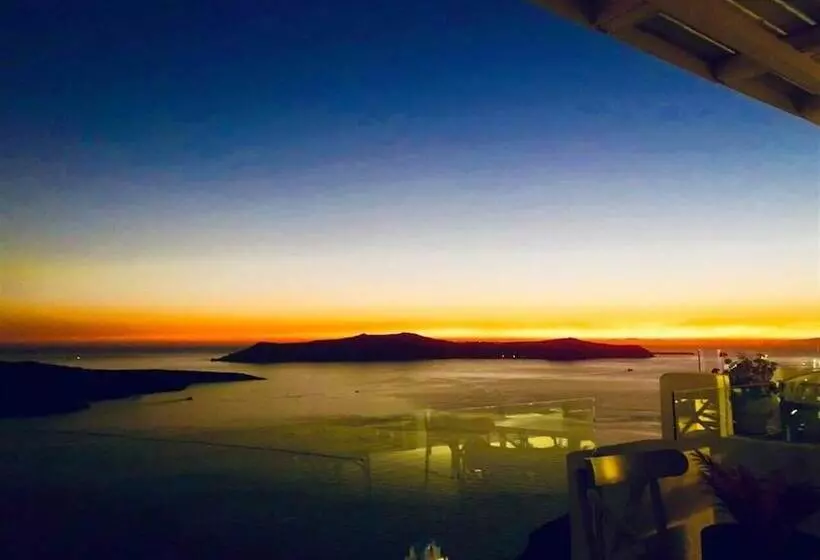 Fotos del hotel Loucas On The Cliff:  10