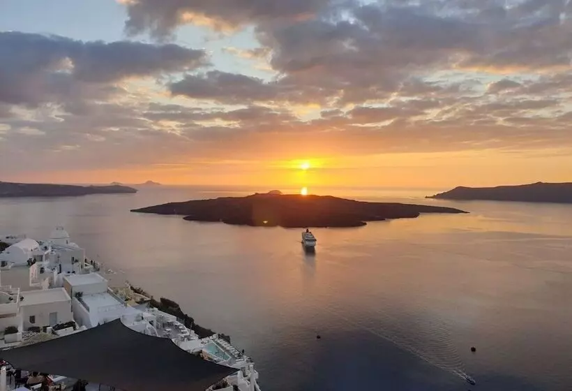 Fotos del hotel Loucas On The Cliff:  17