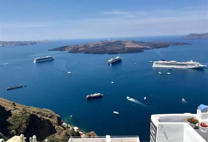 Fotos del hotel Loucas On The Cliff:  7