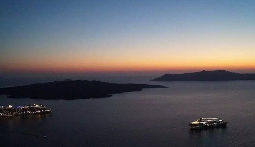 Fotos del hotel Loucas On The Cliff:  14