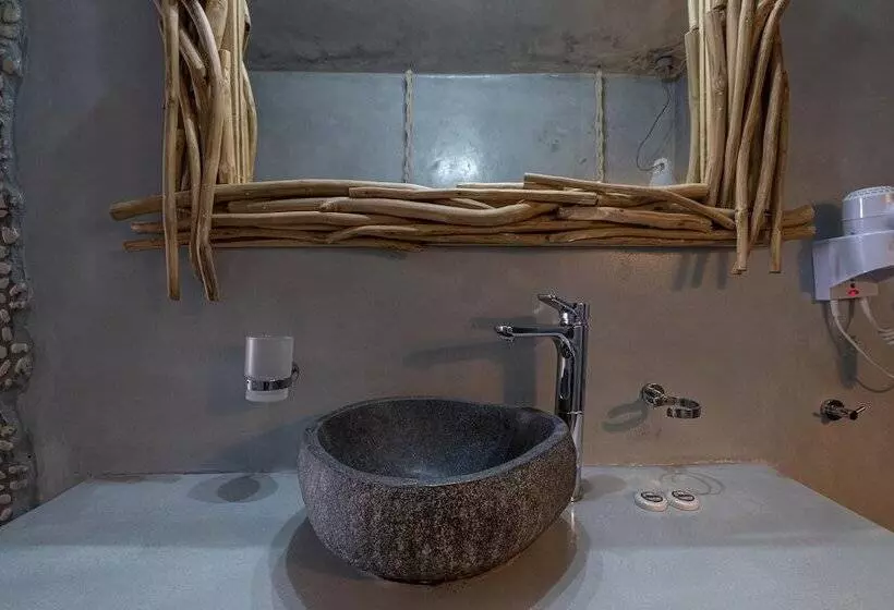 Fotos del hotel Loucas On The Cliff:  6