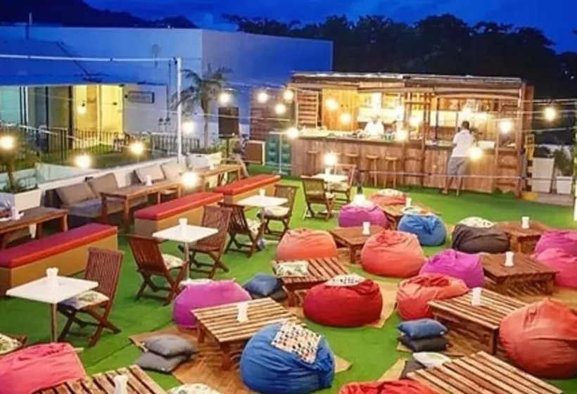 Fotos del hotel The Tides:  11