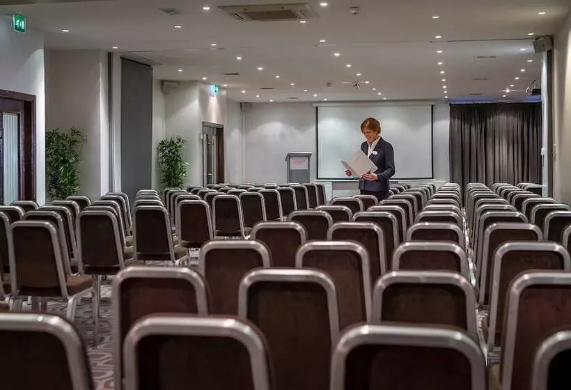 Fotos del hotel Maldron Hotel Dublin Airport:  15