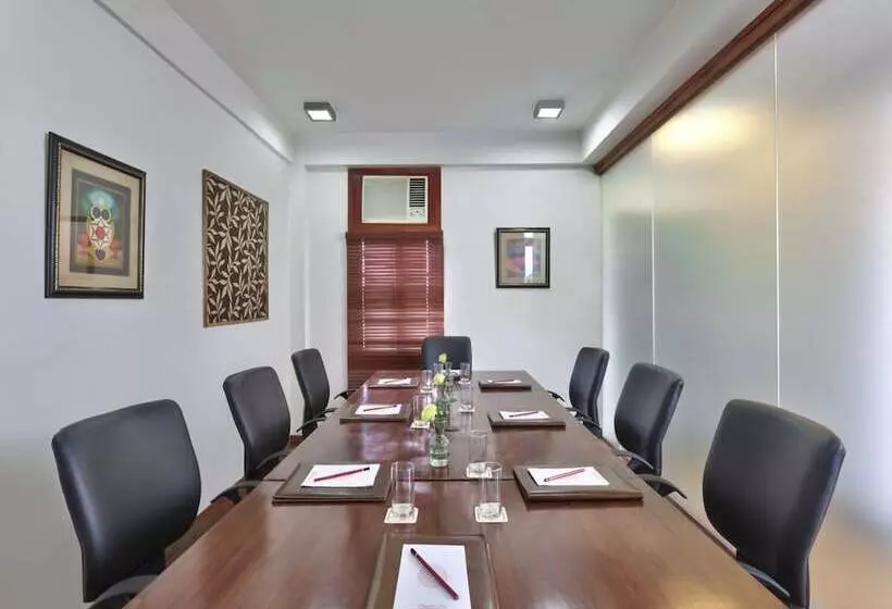 Fotos del hotel Regale Inn:  14