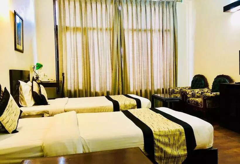 Fotos del hotel Regale Inn:  20