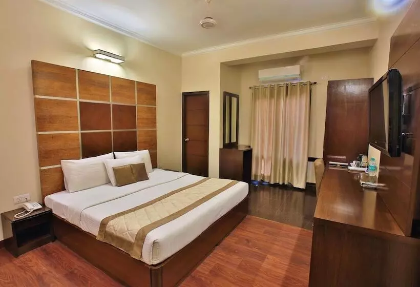 Fotos del hotel Regale Inn:  16