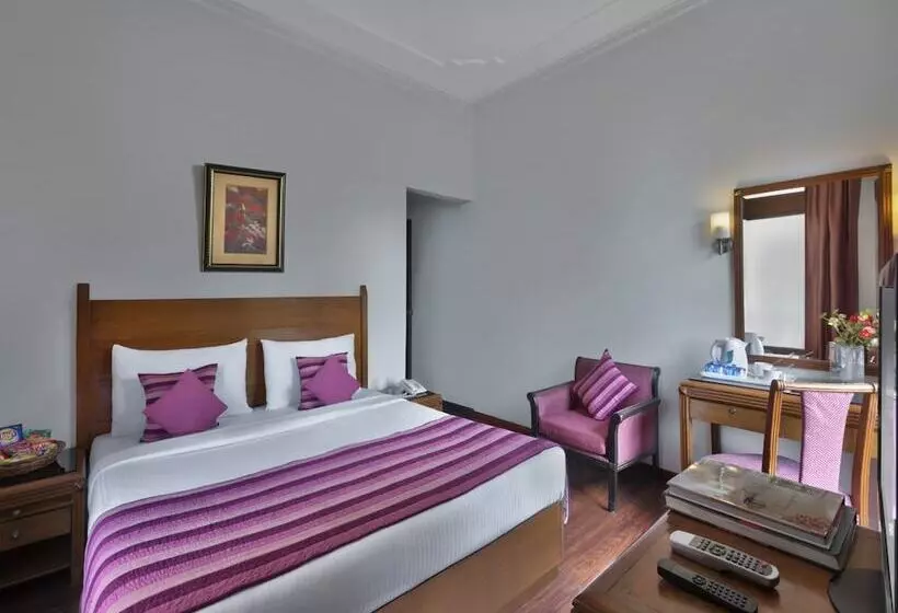 Fotos del hotel Regale Inn:  23