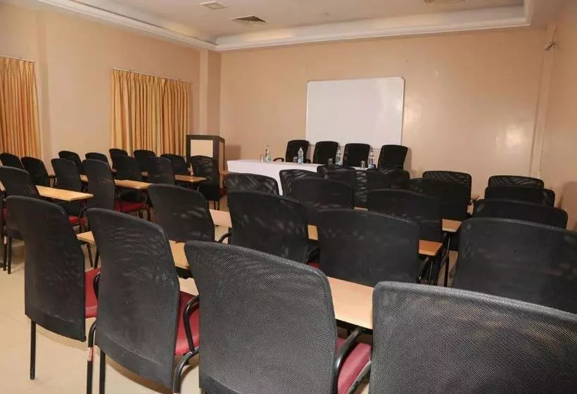 Fotos del hotel Shree Adiga Residency:  4