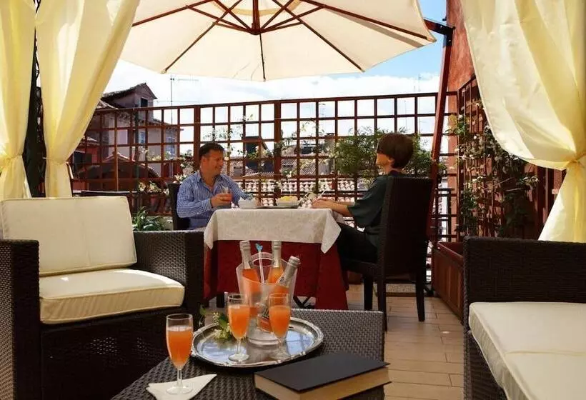 Fotos del hotel Castello:  12