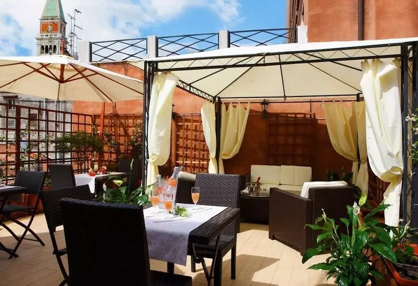 Fotos del hotel Castello:  4