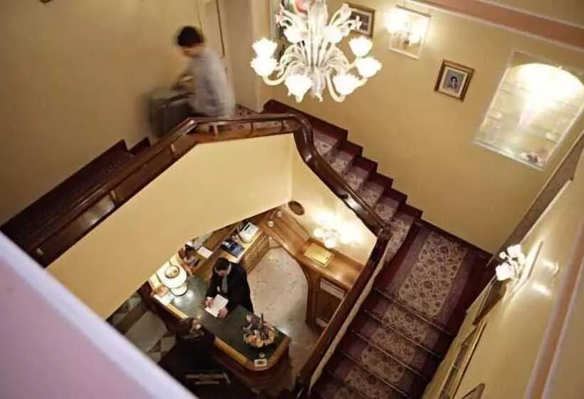 Fotos del hotel Castello:  11