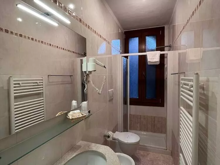 Fotos del hotel Castello:  9