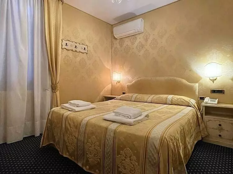 Fotos del hotel Castello:  10