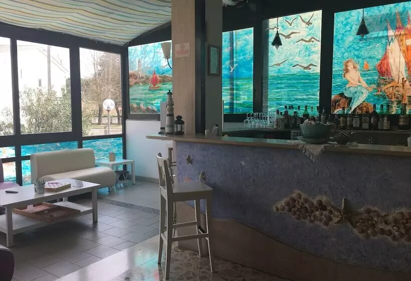 Fotos del hotel Lux:  9