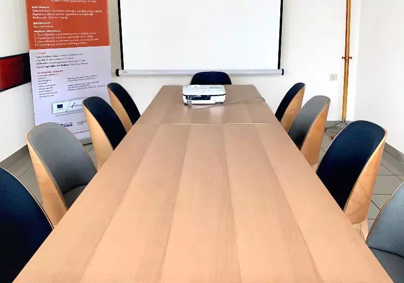 Fotos del hotel Mediteran:  6