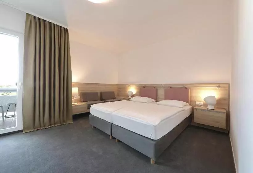 Fotos del hotel Mediteran:  2