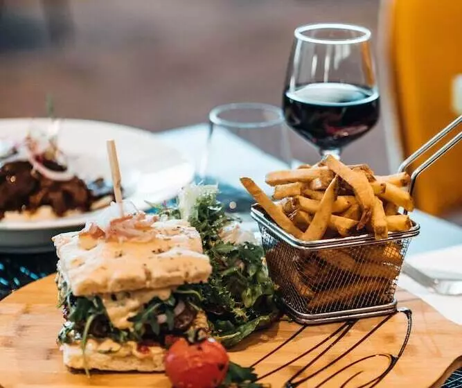 Fotos del hotel Best Western Plus Hôtel De L Arbois:  4