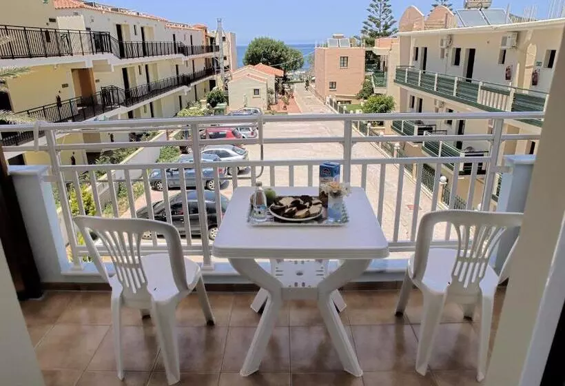 Fotos del hotel Despina Studios:  14