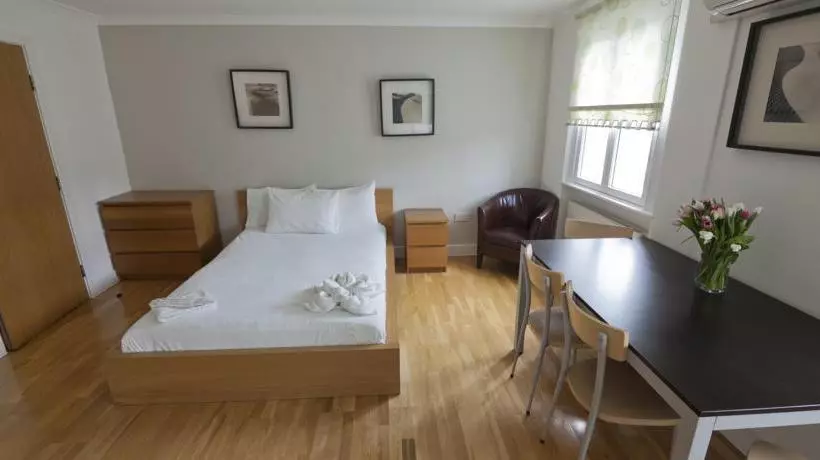 Fotos del hotel 146 Studios:  6