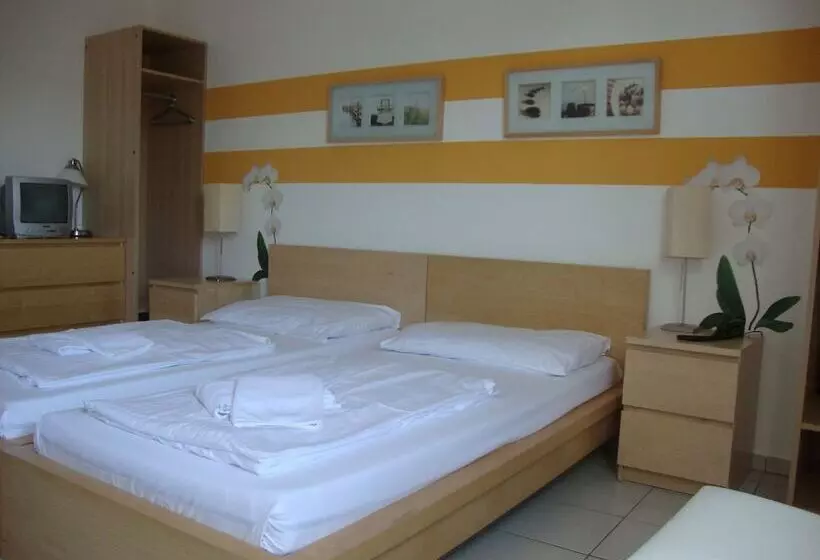 Fotos del hotel Lenas Donau:  16