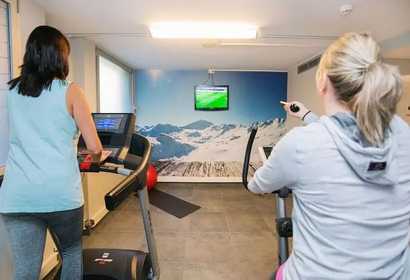 Fotos del hotel YOMO Mola Park:  60