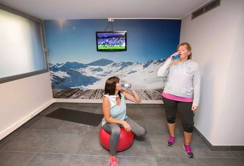 Fotos del hotel YOMO Mola Park:  17