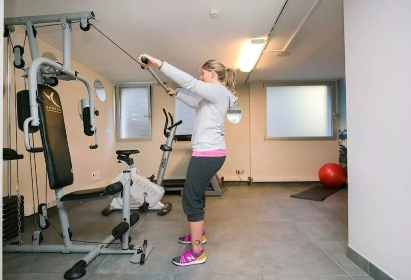 Fotos del hotel YOMO Mola Park:  49