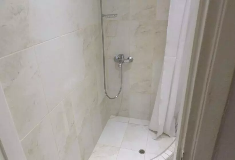 Fotos del hotel Nafsika Hotel Athens Centre:  13