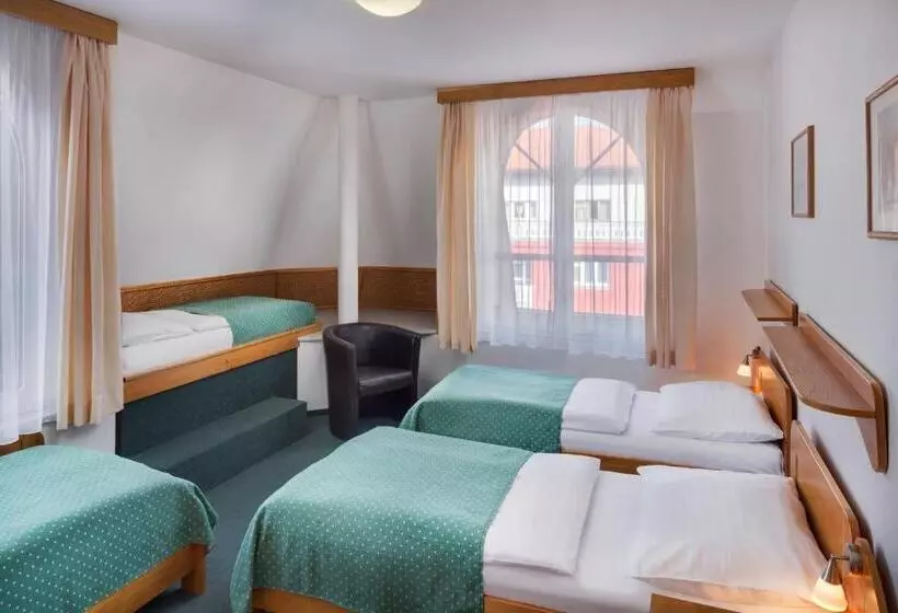 Fotos del hotel Otar:  22