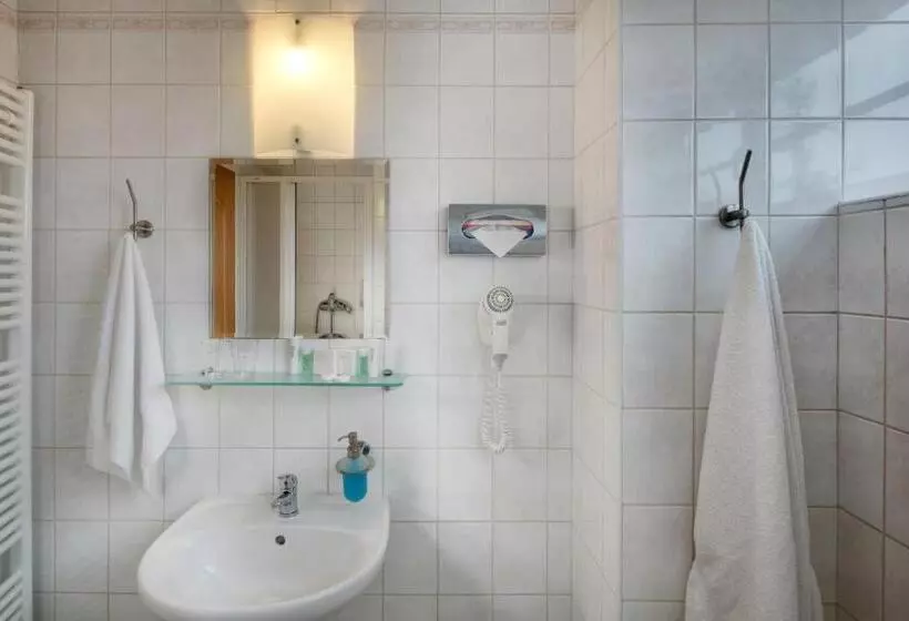 Fotos del hotel Otar:  2