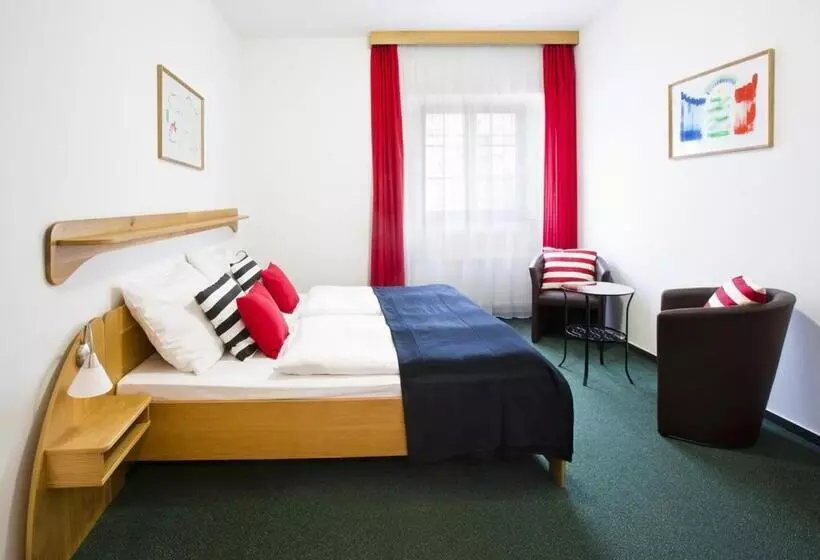 Fotos del hotel Otar:  25