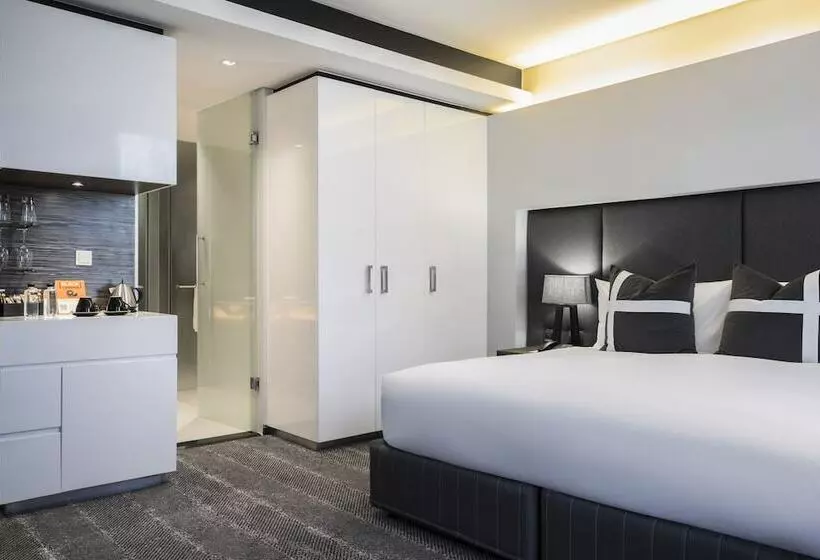 15 On Orange , Autograph Collection